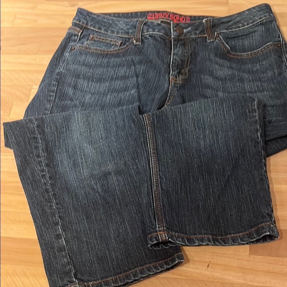 SOHO Women's cropped Blue Jeans